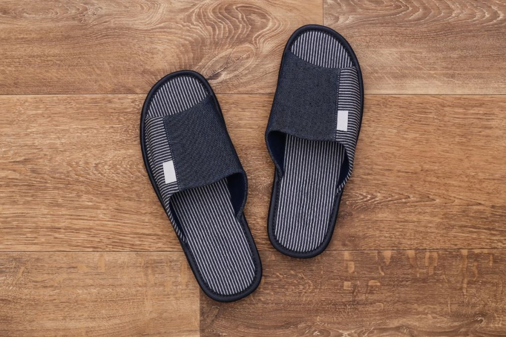 Men's Slides