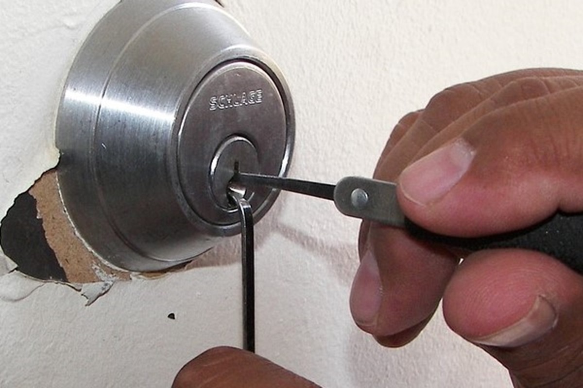 Locksmith Locksmith Services for Businesses