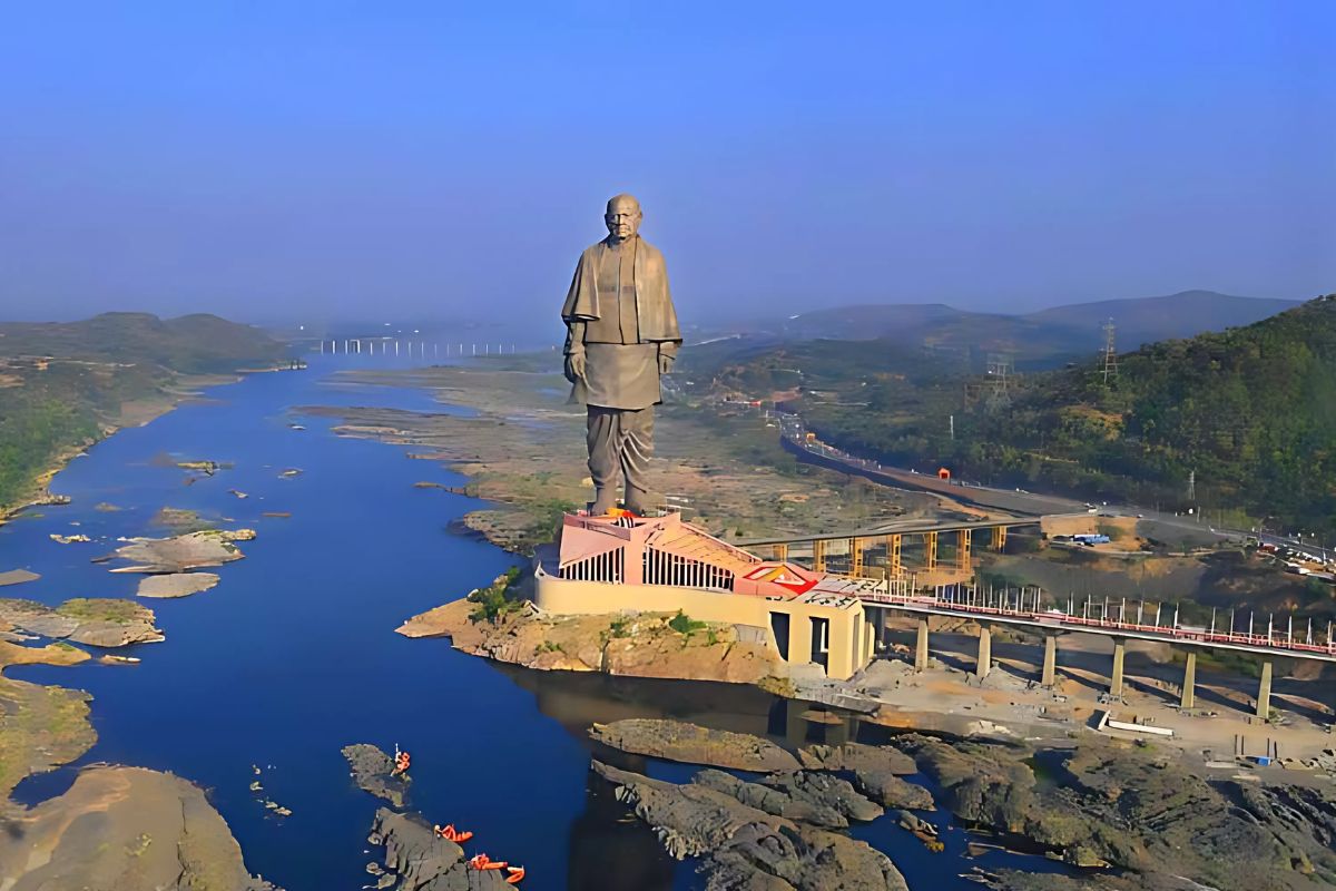 Statue of Unity Nearest Railway Station