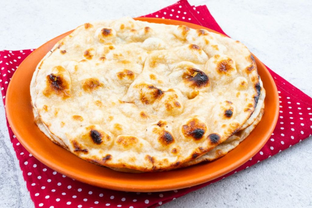 Naan vs Roti