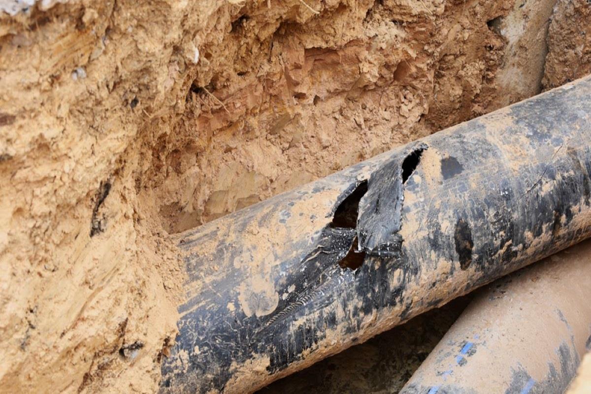 vertical trenchless pipe repair